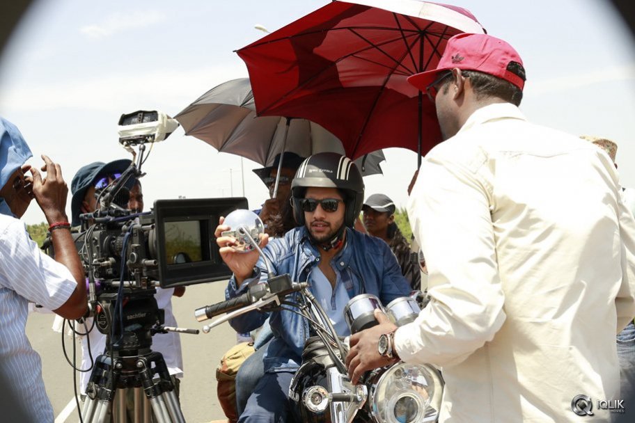 Saahasam Swaasaga Saagipo